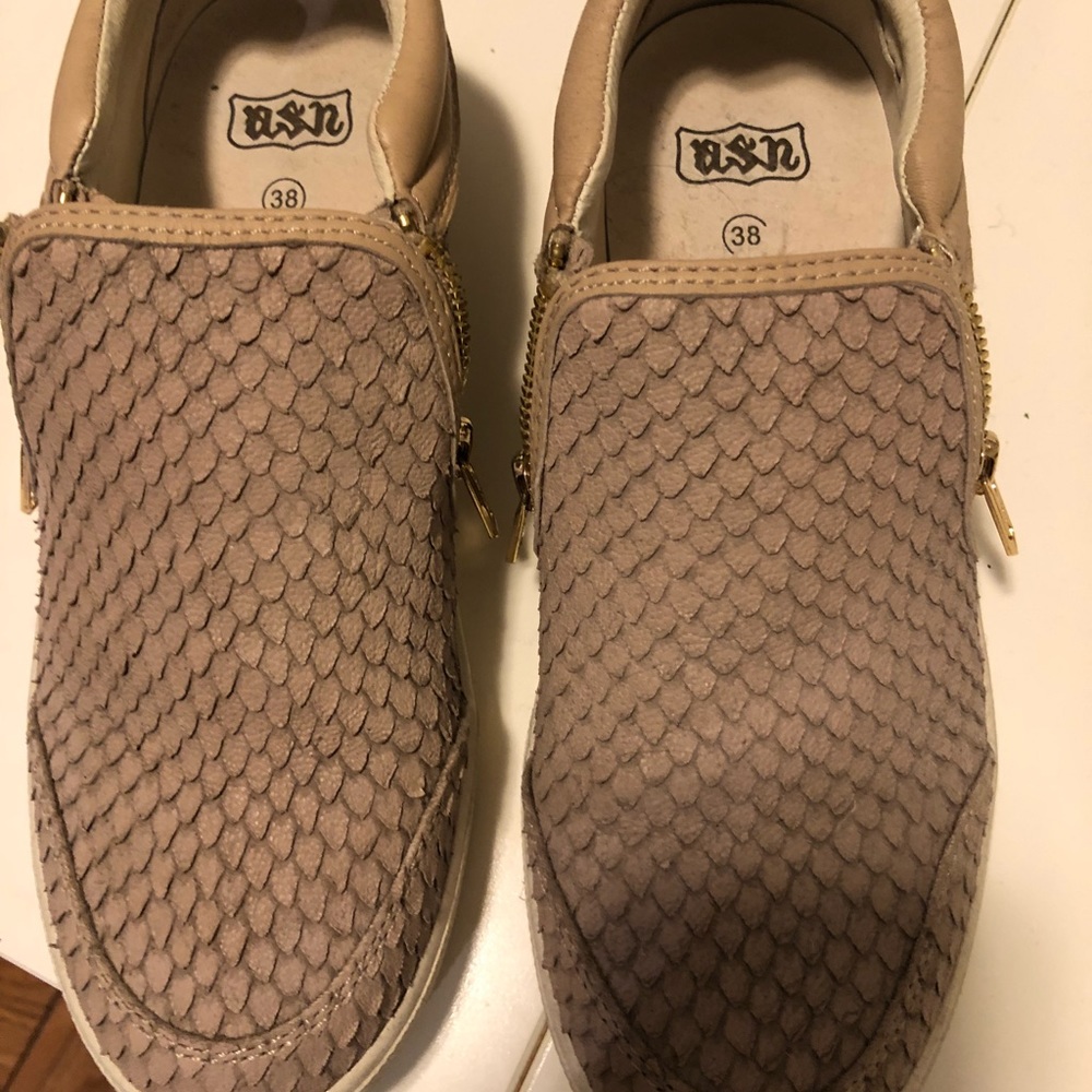 Ash snakeskin Slip On Sneakers color nude (size 8)